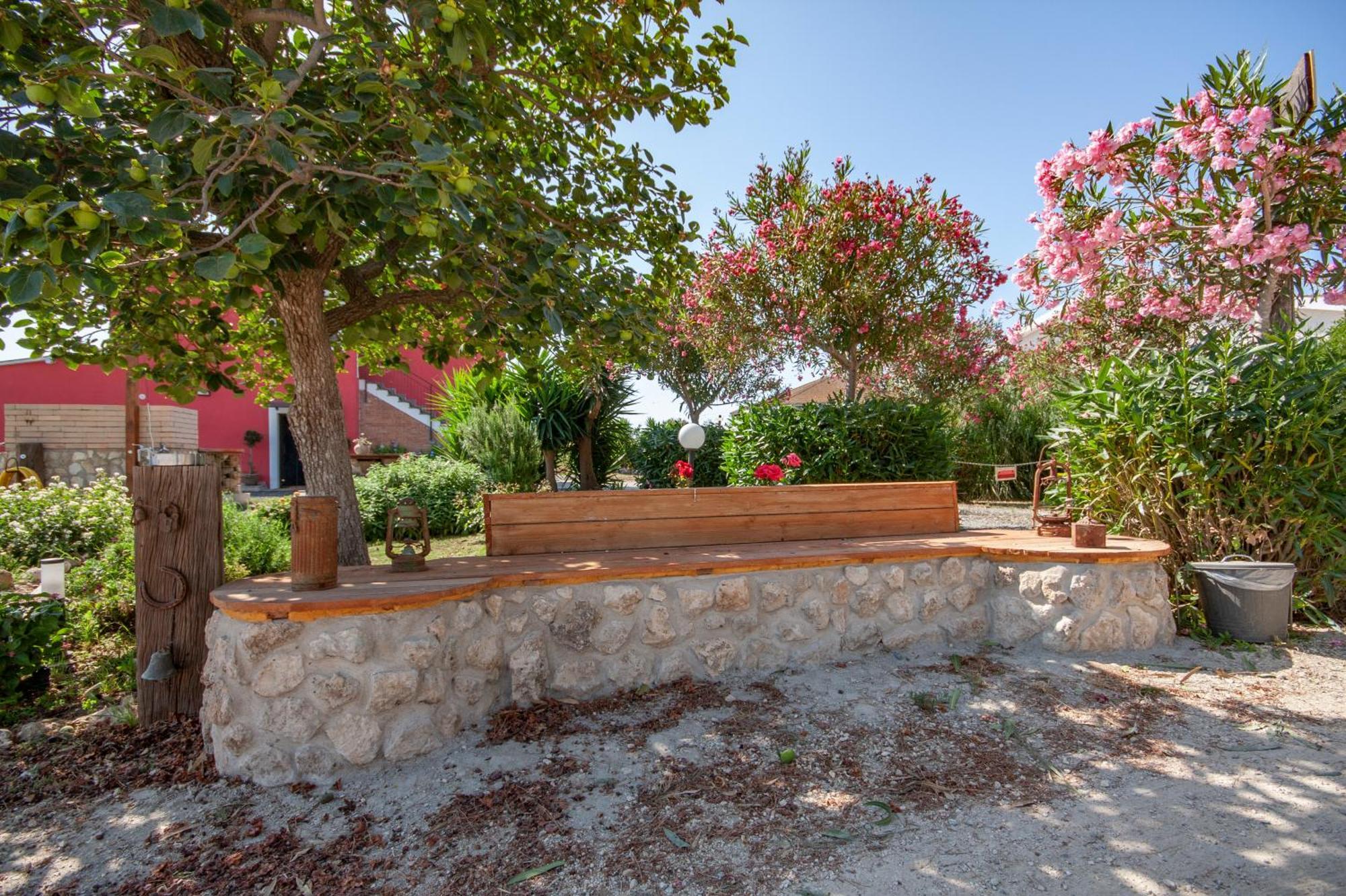 Agriturismo L'Istrice Di Gio Монтальто-ди-Кастро Экстерьер фото