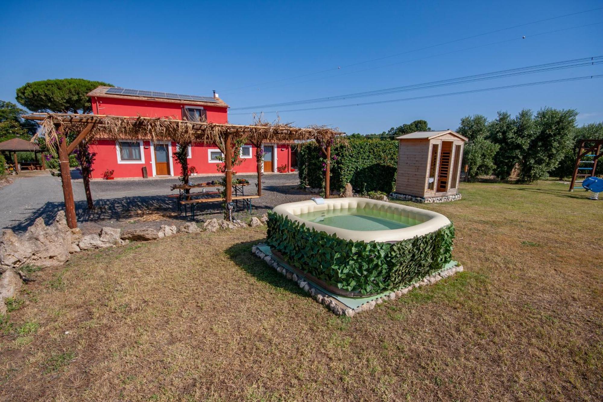 Agriturismo L'Istrice Di Gio Монтальто-ди-Кастро Экстерьер фото